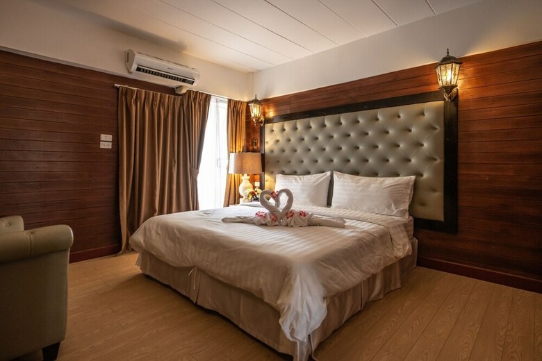 Hotel @42 Residence