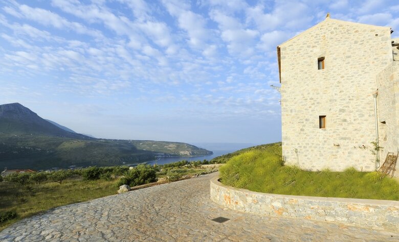 Xemoni Hotel