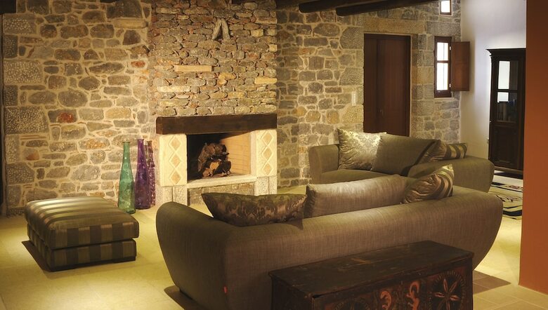 Xemoni Hotel