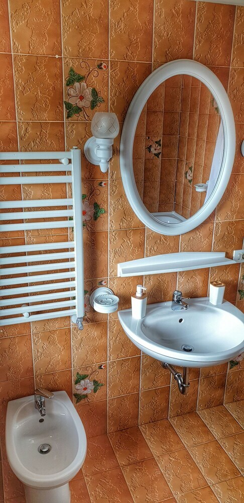 Hotel B&B Ricci By Holidayngo