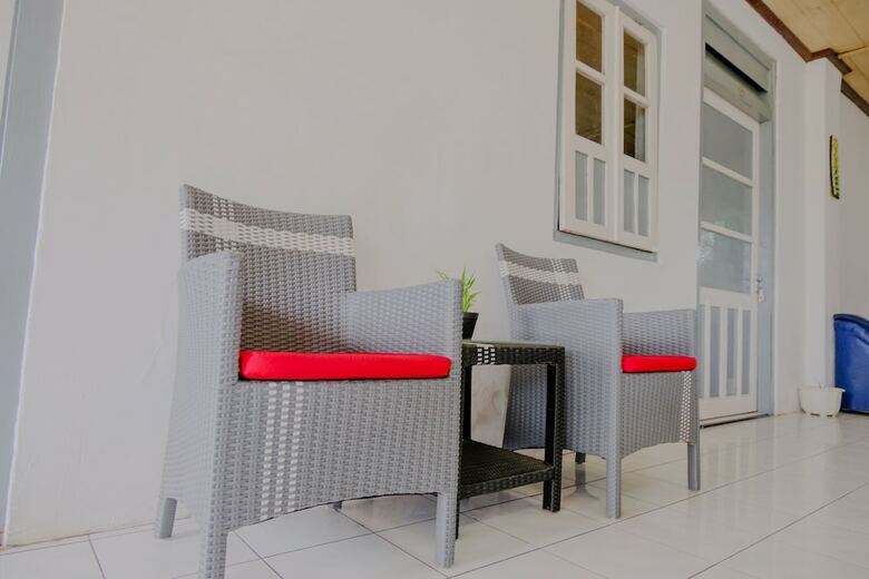 Hostal Spot On 2638 Hotel Raya