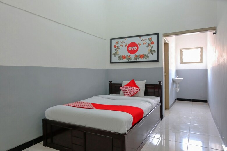 Hotel Oyo 1028 Garuda Residence