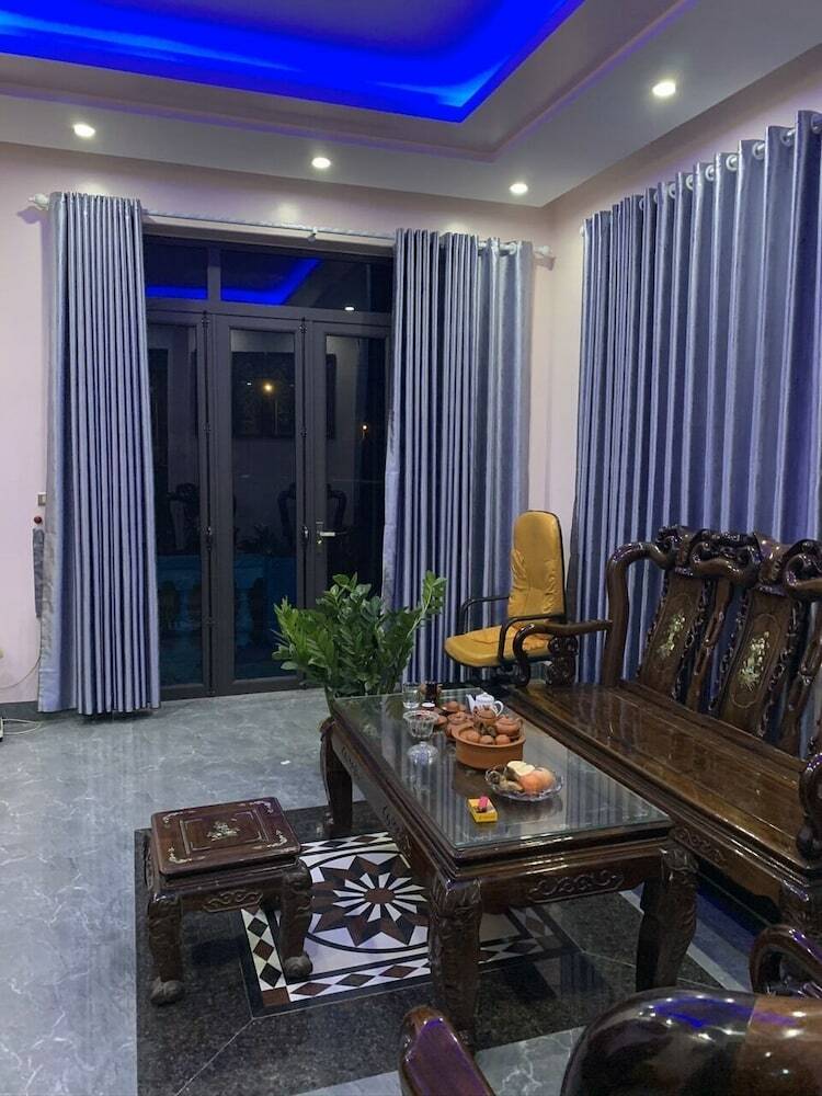 Hotel Nha Nghi Tung Long