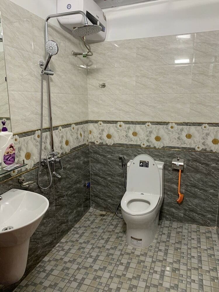 Hotel Nha Nghi Tung Long
