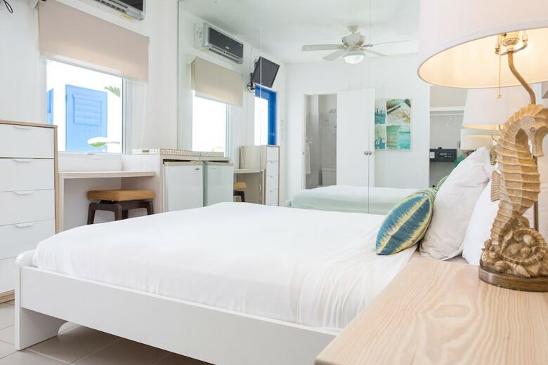 Bed & Breakfast Tres Palmas Inn