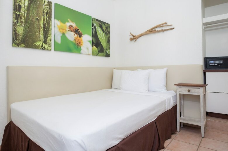 Bed & Breakfast Tres Palmas Inn