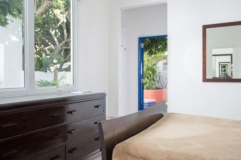 Bed & Breakfast Tres Palmas Inn