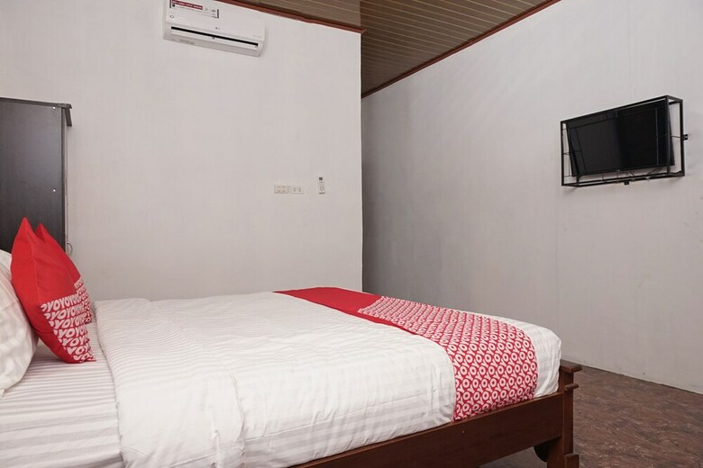 Oyo 2410 Intan Hotel