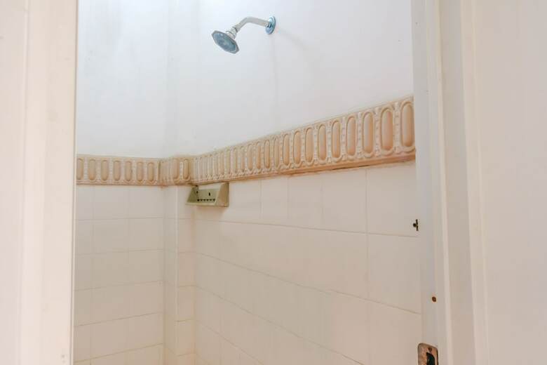Hostal Spot On 2749 Tiga Sinar Residence