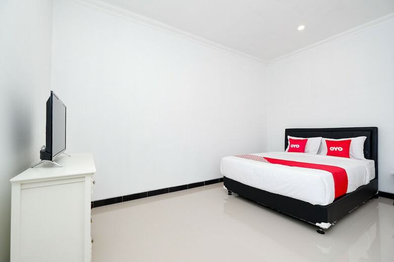 Hotel Oyo 1611 Four D'home