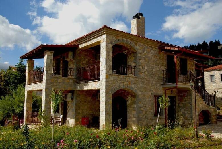 Hotel Omalia Village