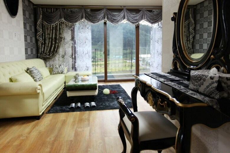 Platy Pension