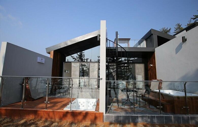 The Hill Pool Villa Pension
