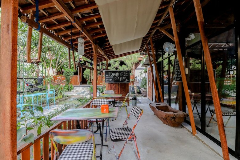 Hotel Homestay Omah Mbesi