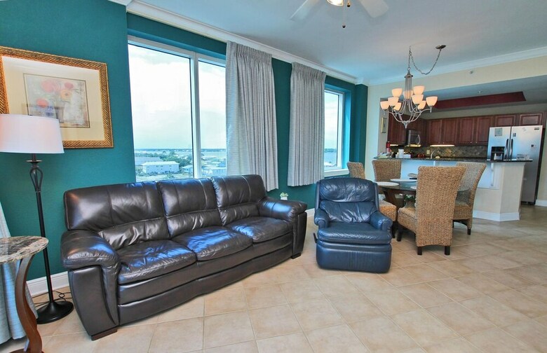 Crystal Tower 609 By Youngs Suncoast