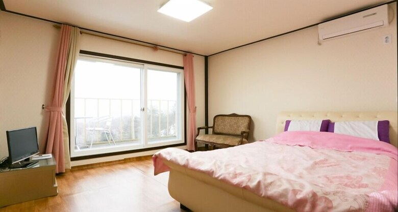 Hotel Mir House 1157