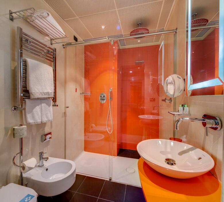 Hotel Antares Rubens