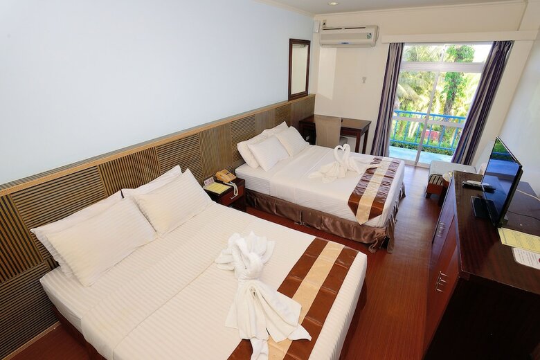 Airai Water Paradise Hotel & Spa