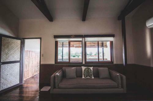 Hostal Airai Ocean View Lodge