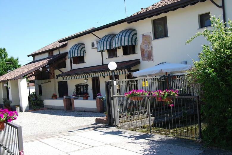 Hotel Da Carla Trattoria Con Locanda