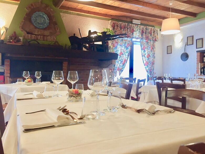 Hotel Da Carla Trattoria Con Locanda