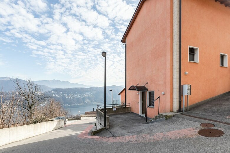 Vernate Apartment
