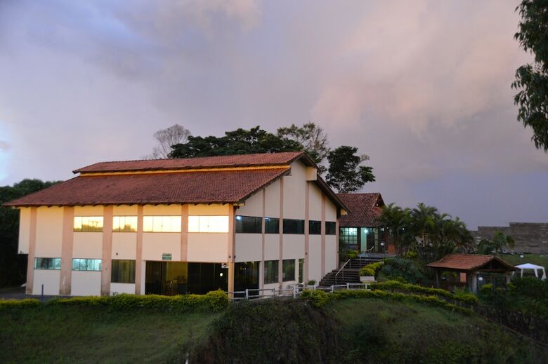 Hotel Lago Das Pedras