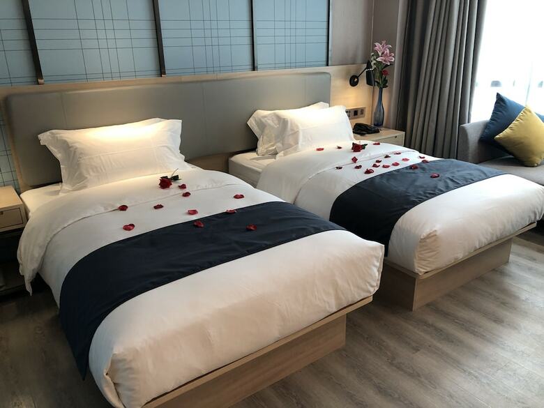 Zhenshang Hotel