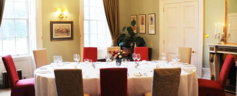 Hotel Raemoir House