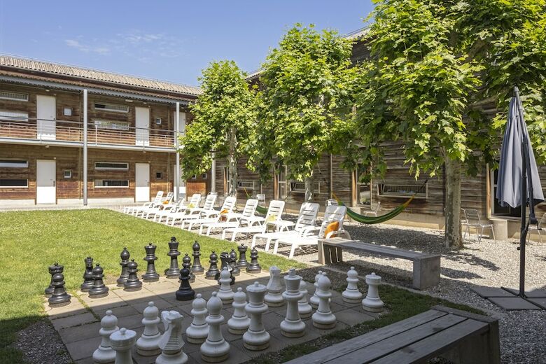 Hostal Lausanne Youth Hostel Jeunotel