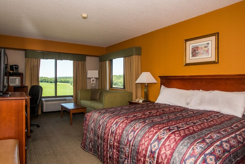 Hotel Round Hill Inn