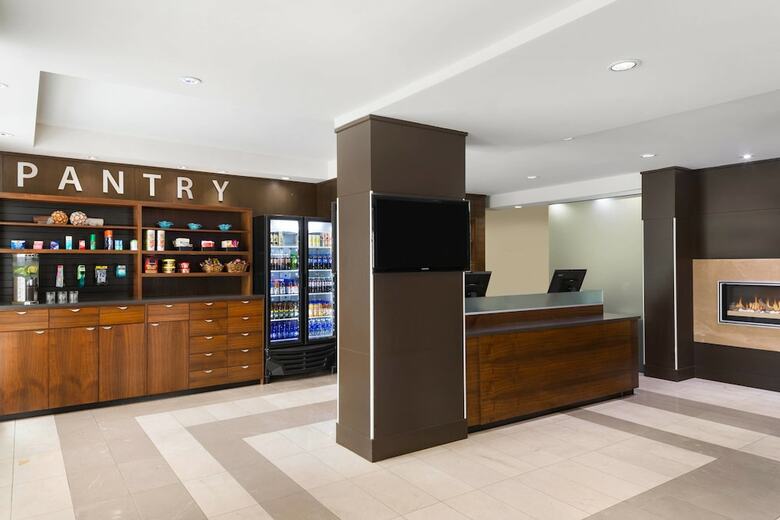 Hotel Four Points By Sheraton Surrey