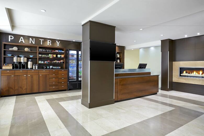 Hotel Four Points By Sheraton Surrey