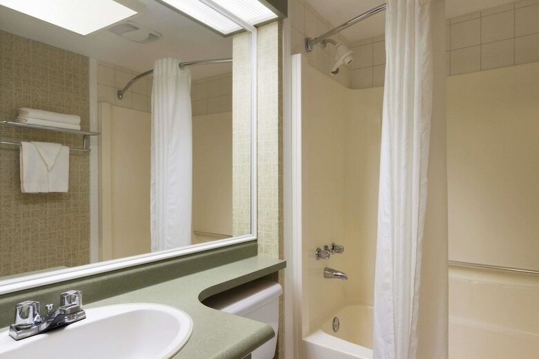 Hotel Travelodge By Wyndham Langley