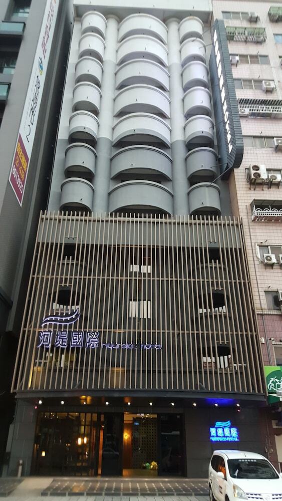 The Riverside Hotel International