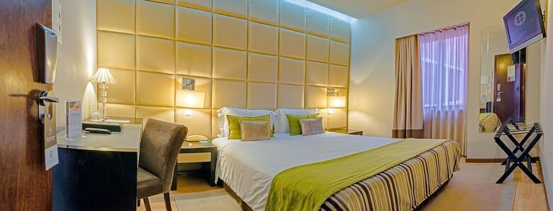 Your Hotel & Spa Alcoba�a