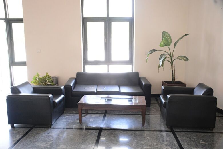 Hotel Naturoville Ayurvedic And Yoga Retreat By Opensky
