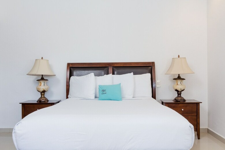 Aparthotel Laguna Shores Resort