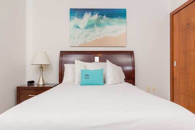 Aparthotel Laguna Shores Resort