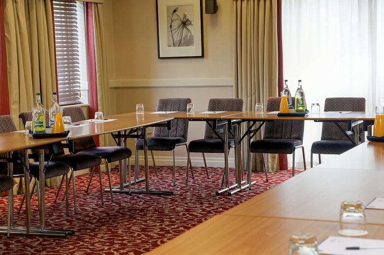 Best Western Plus Milford Hotel