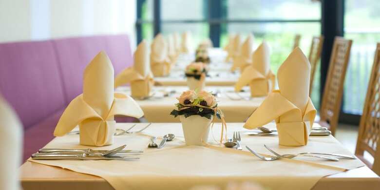 Thermenhotel Str�binger Hof Incl Therme Und Sauna