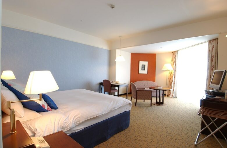 Kobe Portopia Hotel