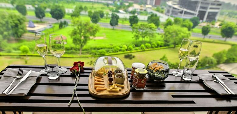 Hotel The Lalit Chandigarh