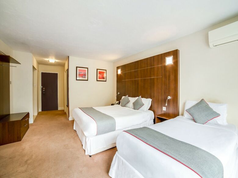 Oyo Flagship The Bridge House Hotel