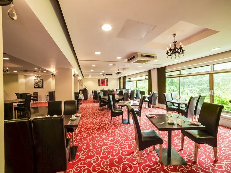 Oyo Flagship The Bridge House Hotel