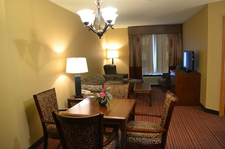 Hotel Baymont By Wyndham Mequon Milwaukee Area