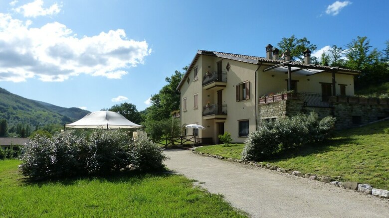Agroturismo Cerqua Rosara Residence