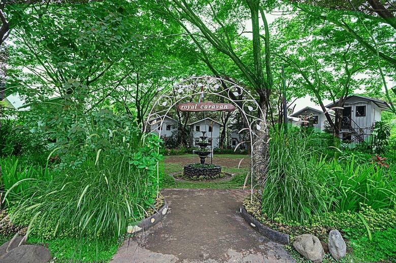 Hostal Royal Caravan Hotel Trawas
