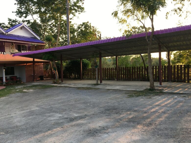 Apartamento Baandin Resort And Restaurant