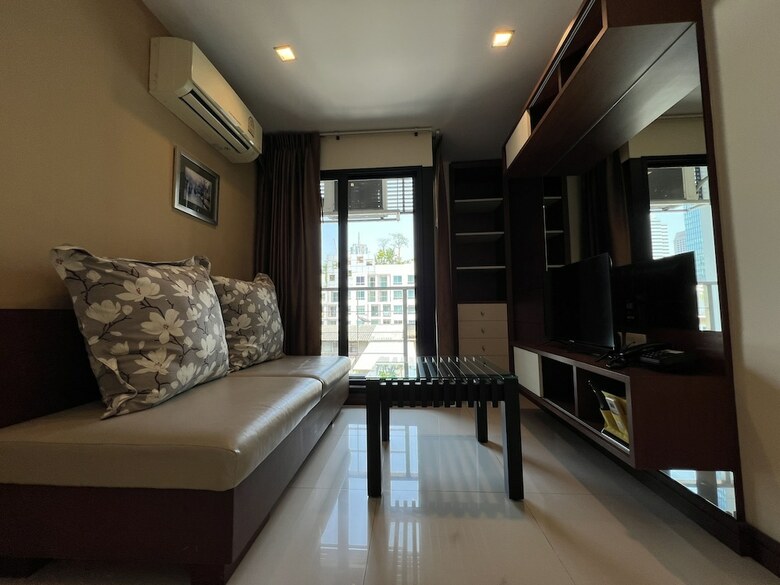 Hotel Silom Forest Exclusive Residence